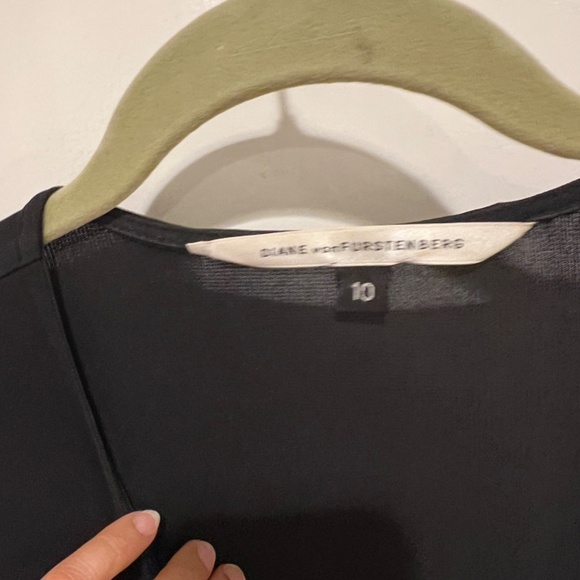 DVF vintage original black wrap dress - Picture 3 of 7